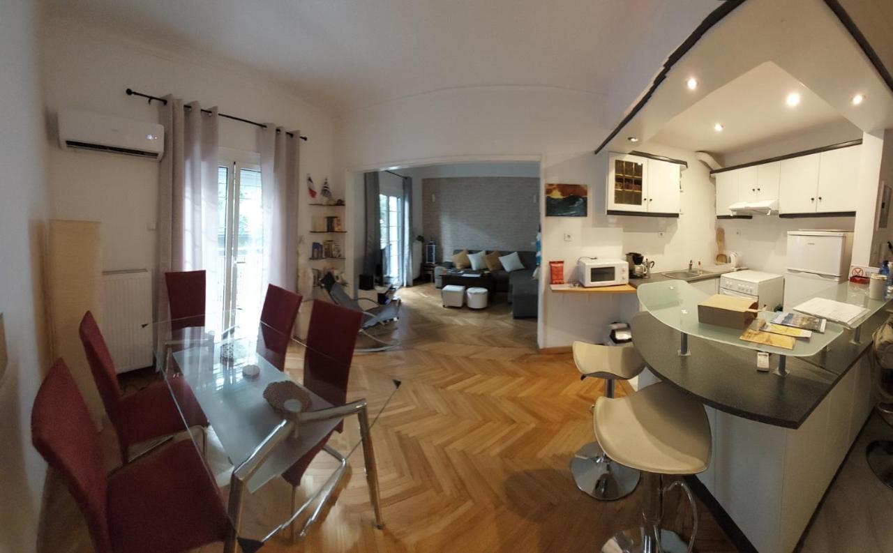 Riviera With Seaview, 15' To Acropolis Апартаменты Афины