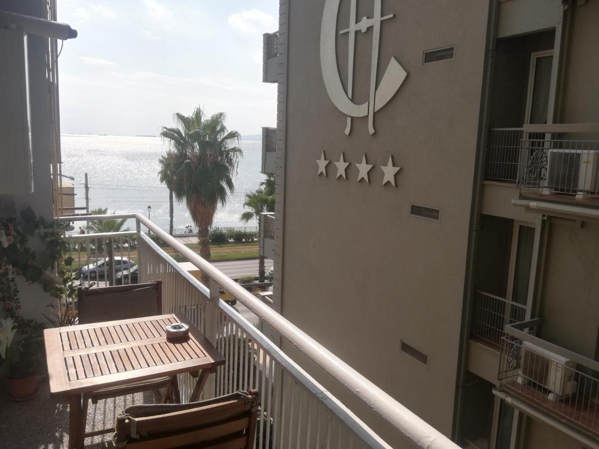 Riviera With Seaview, 15' To Acropolis Apartment